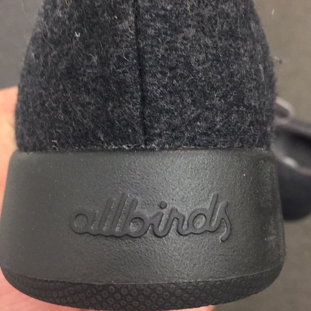 💥Flash Sale💥 NWT Allbirds Men’s All Black Merino - Picture 8 of 8